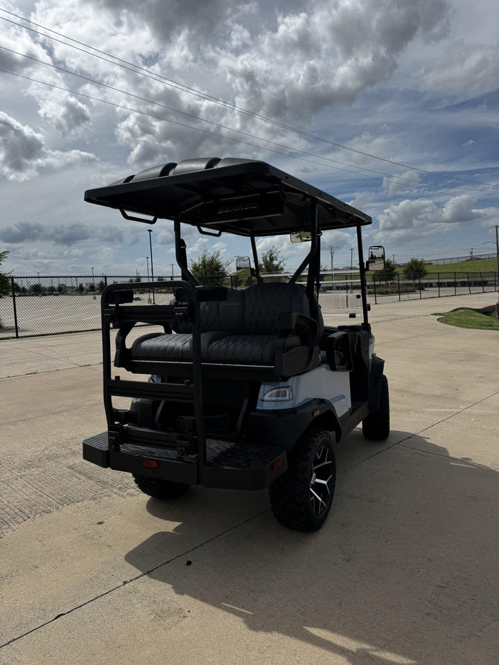 Denago Nomad XL 4 Passenger Lifted – Glacier Blue masekkgolfcars.